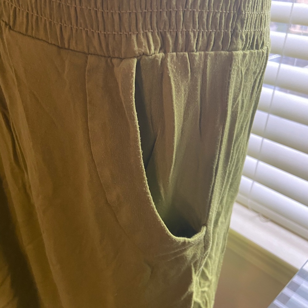 Dress - Picture 5 of 5